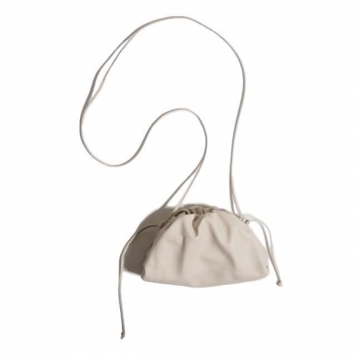 BOTTEGA VENETA ザポーチミニミスト