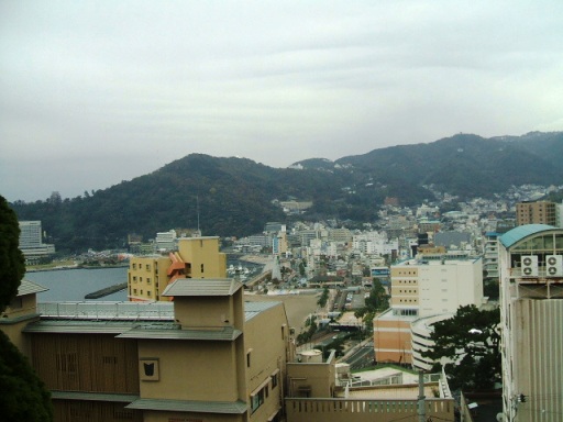 志ほみや