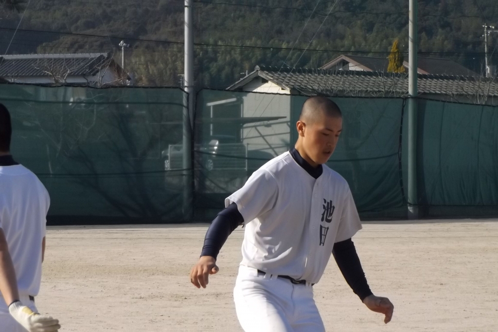 山口県春季高校野球大会優勝旗に向けて がんばれ!柳井学園高校野球部 山口県春季高校野球大会優勝旗に向けて がんばれ!柳井学園高校野球部