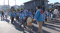 おみこしは移動中