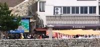 露天の賑わい