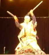 大蛇から剣が出てきました