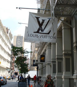 Louis Vuitton （ルイ・ヴィトン / ソーホー店） | ニューヨーク