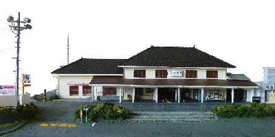 フルスクラッチ衣笠駅
