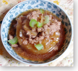 大根とひき肉の煮物