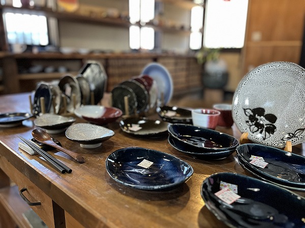 山陰（鳥取・島根）の陶磁器 上神焼 | 器屋うらの