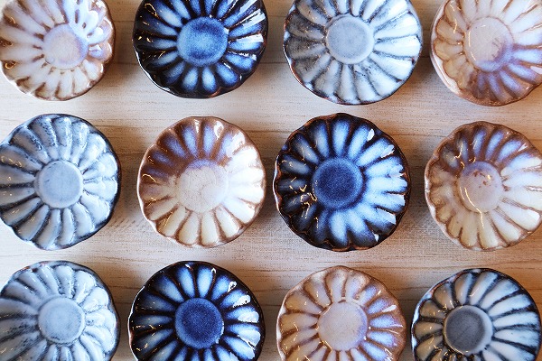 萩焼の箸置 萩焼 たい焼きの箸置き たいやき お菓子 鯛 魚 はしおき : 萩焼窯元 泉