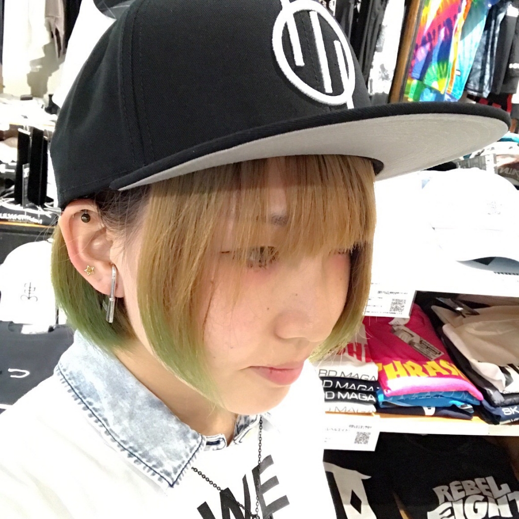 DISTURBIA CLOTHING FLOWERS TEE¸ø¼°ÄÌÈÎ¥µ¥¤¥È
