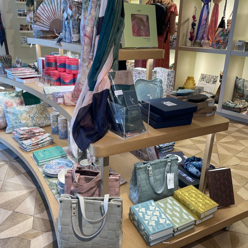 カサ・ミラ ミュージアムショップ限定品