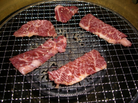 焼肉ダイニングたけしょく