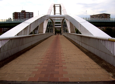 飛翔橋