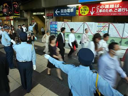 阪急百貨店とJRを結ぶ通路の閉鎖