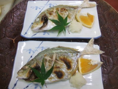 角アジ焼き物