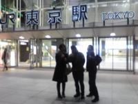3にん。