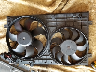 HCR32 ラジエーターファン HCR32 ラジエーターファン