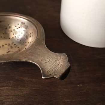 英国王室御用達のMappin&Webb社製造の HYDEPARK HOTEL アンティークテーストレーナー antique tea strainer