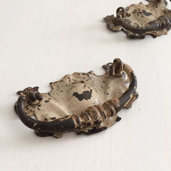 アンティークハンドル アンティーク取手 アンティークドローワハンドル antique drawell pull