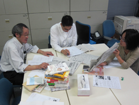 ���ͤμҰ�����ʹ����Ҥ��ɤߤʤ����ǹ礻���Ƥ����ͻ�