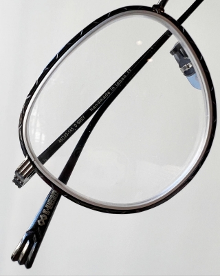 OG×OLIVER GOLDSMITH 