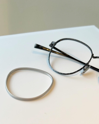 OG×OLIVER GOLDSMITH 