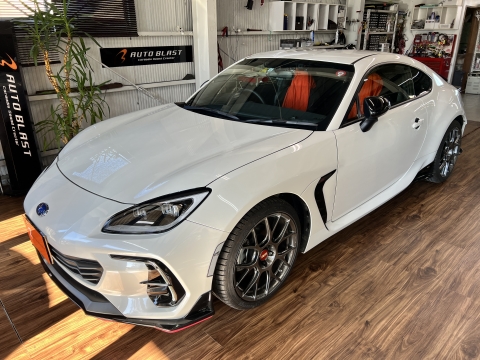 VOXY様専用!80ヴォクシーZS ワンオフ・ダウン風フェンダー VOXY様専用!80ヴォクシーZS ワンオフ・ダウン風フェンダー