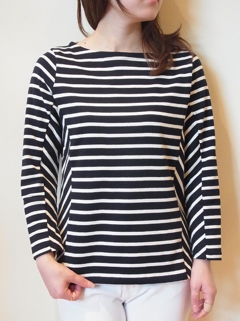 PETIT BATEAU（プチバトー）」からボーダーカットソーのご紹介です