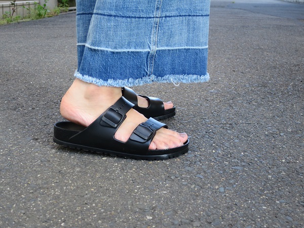 BIRKENSTOCK (2).JPG