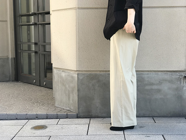 ¥ª¡¼¥é¥ê¡¼ WASHED FINX EASY WIDE PANTS.jpg