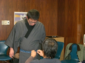 総務室会着付け2