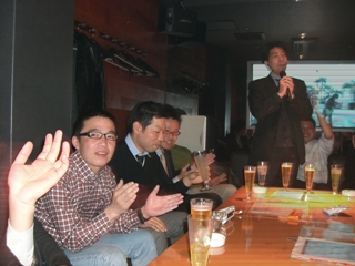 野田氏熱唱