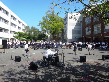 09.JPG