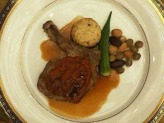 ディナーの仔牛のロース肉