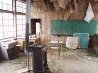 飯川谷冬季分校の教室A