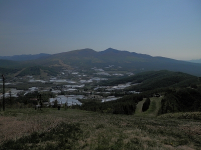2013.05.25オオマツ山頂からの、根子岳、四阿山