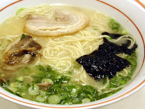 博多の締めくくりもやっぱり『ラーメン亭』で豚骨らーめん