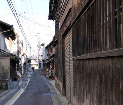 六波羅蜜寺 路