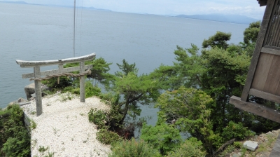 竹生島神社 竜神拝所