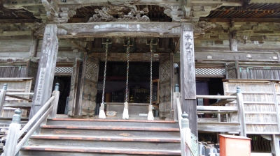 松尾寺 本堂前