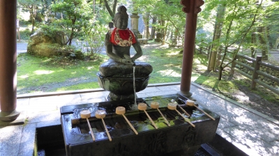 華厳寺 手水屋
