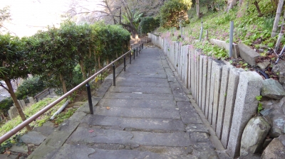 紀三井寺 坂(駐車場へ)