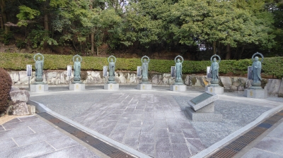 菩提寺 幸せの七地蔵