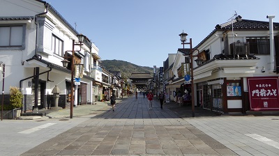 善光寺参道・山門へ
