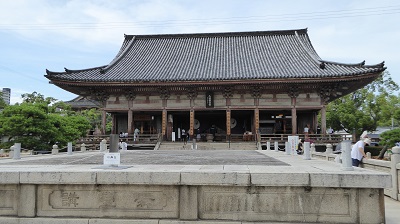 石舞台・六時堂