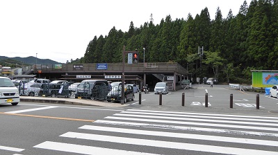 a08_01中の橋駐車場