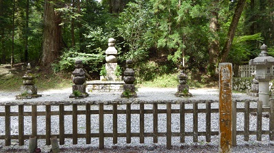 a08_13豊臣家墓所