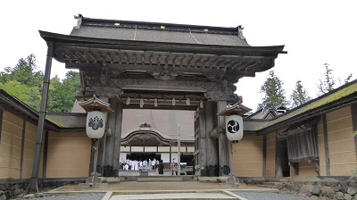 a08_42金剛峰寺正門