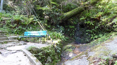04054_施福寺ベンチ
