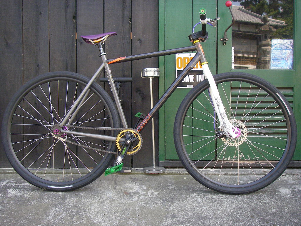 CHARGE BIKES Scissor何とか完成 | Toxic Works BLOG