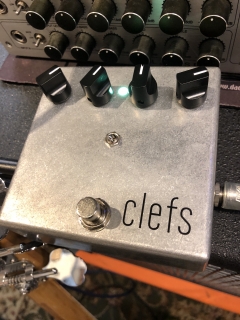 clefsというプリアンプ。 | Do you do a “low life”?