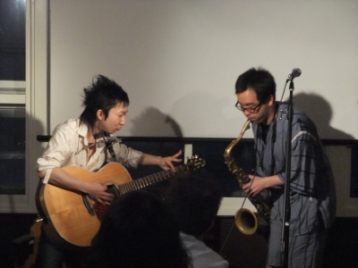 電柱、真樹